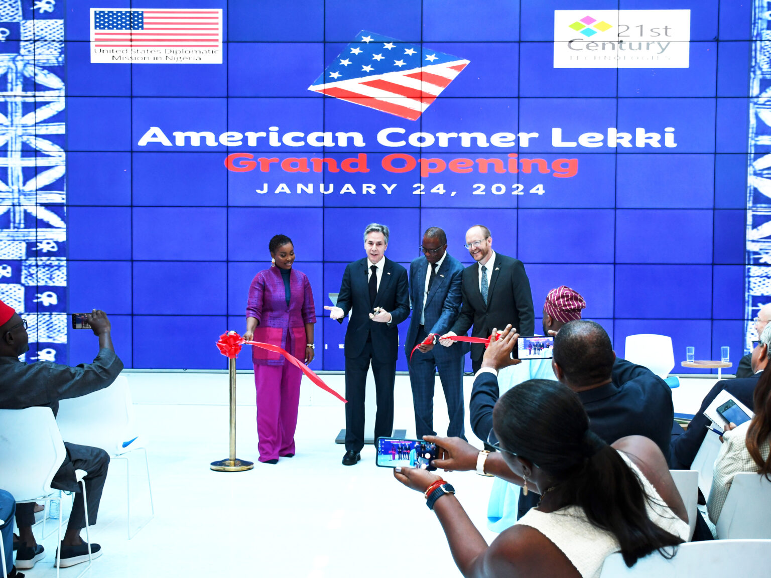 Inauguração da America Corner Lekki na 21st Century Technologies
